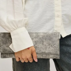 Clutches^Urban Expressions Adelle Clutch Grey