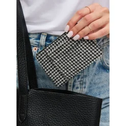 Wallets & Card Cases^Urban Expressions Afina - Houndstooth Card Holder