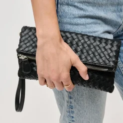 Clutches^Urban Expressions Aria Clutch