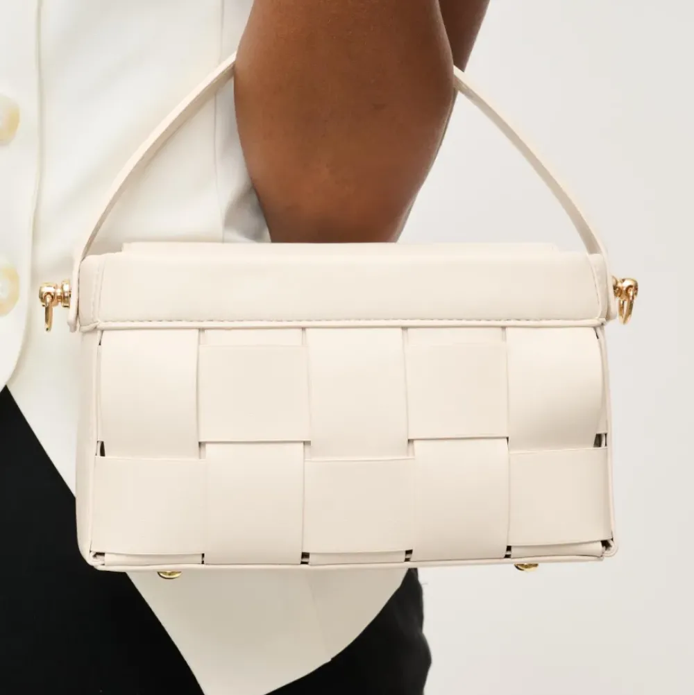 Crossbody^Urban Expressions Aurora Crossbody
