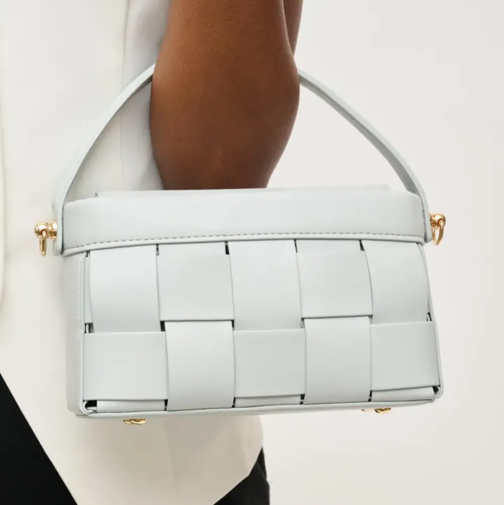 Crossbody^Urban Expressions Aurora Crossbody