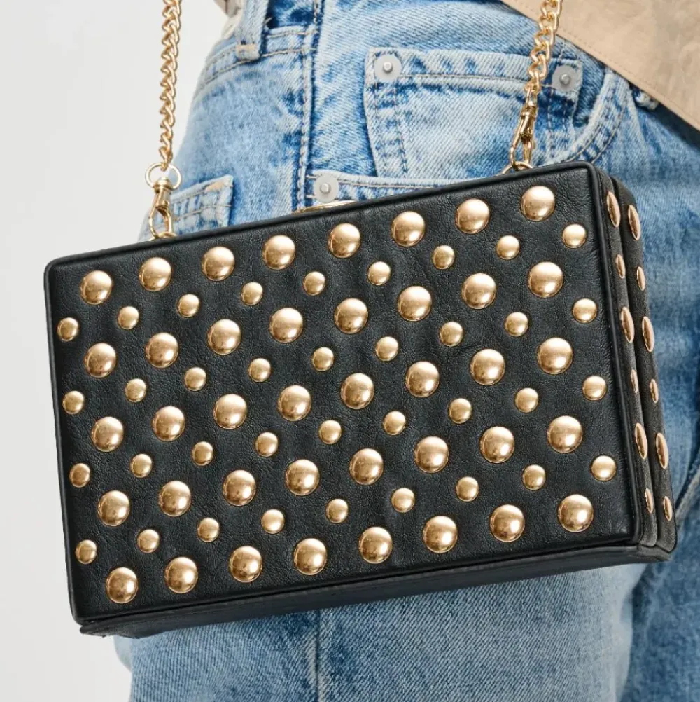 Clutches^Urban Expressions Desi Clutch