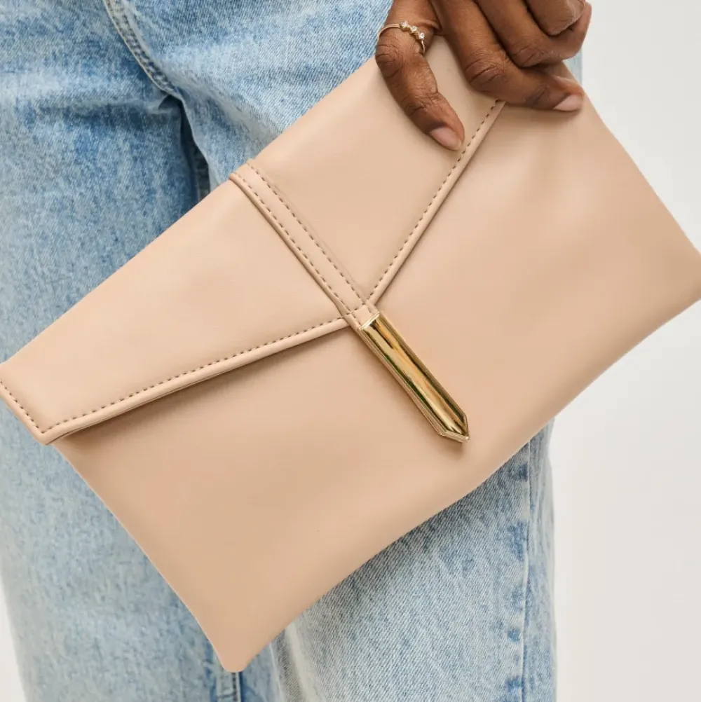 Clutches^Urban Expressions Heather Clutch