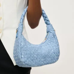 Crossbody^Urban Expressions Laken Crossbody