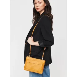 Crossbody^Urban Expressions Morris Crossbody