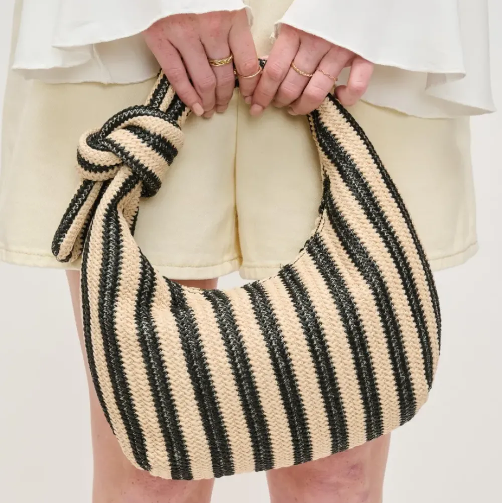 Clutches^Urban Expressions Penny Clutch
