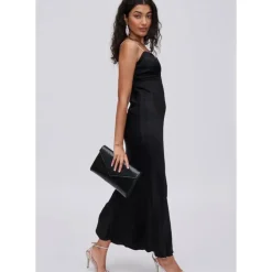 Clutches^Urban Expressions Riva Clutch