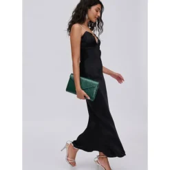 Clutches^Urban Expressions Riva Clutch