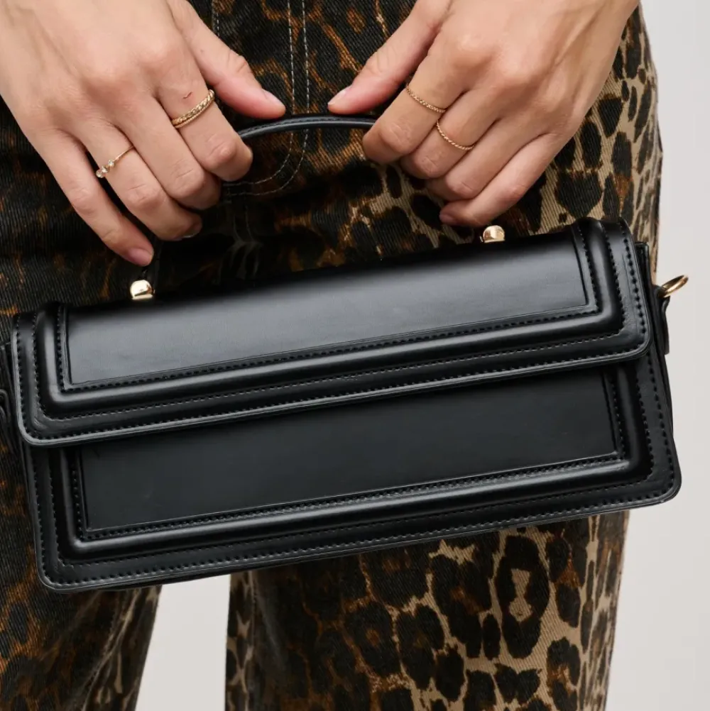 Crossbody^Urban Expressions Ruby Crossbody