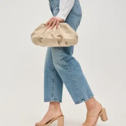 Clutches^Urban Expressions Sadie Clutch