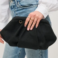 Clutches^Urban Expressions Sadie Clutch