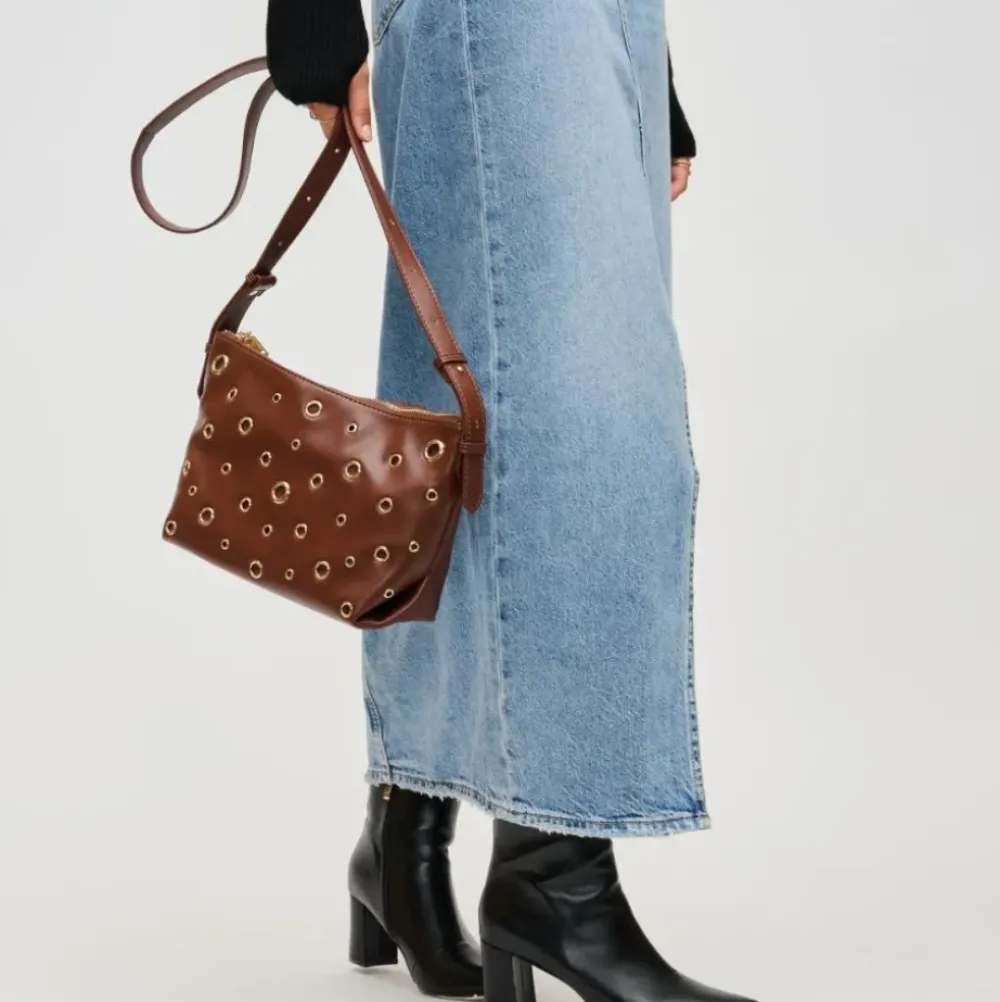 Crossbody^Urban Expressions Taran Crossbody