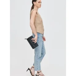 Crossbody^Urban Expressions Wallis Crossbody
