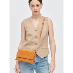 Crossbody^Urban Expressions Wallis Crossbody