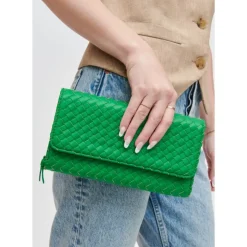 Crossbody^Urban Expressions Wallis Crossbody