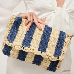 Clutches^Urban Expressions Winnie Clutch